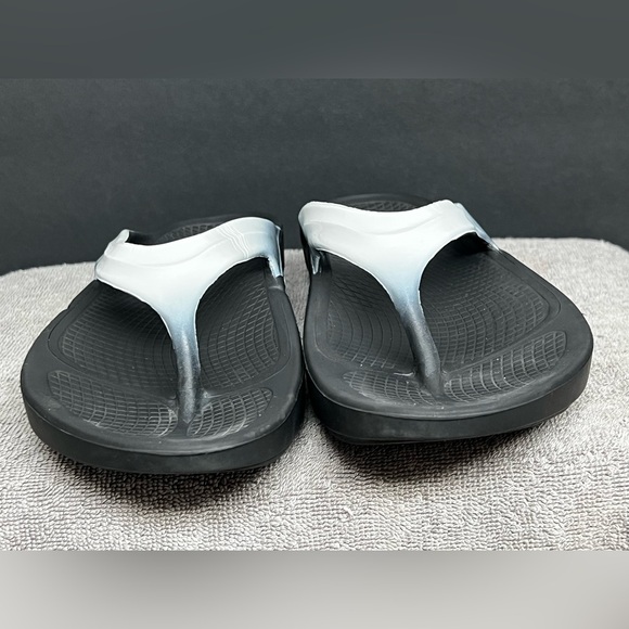 OOFOS OOlala Luxe Womens Size 11 Sandals Recovery Sport Flip Flops Comfort - Picture 4 of 8